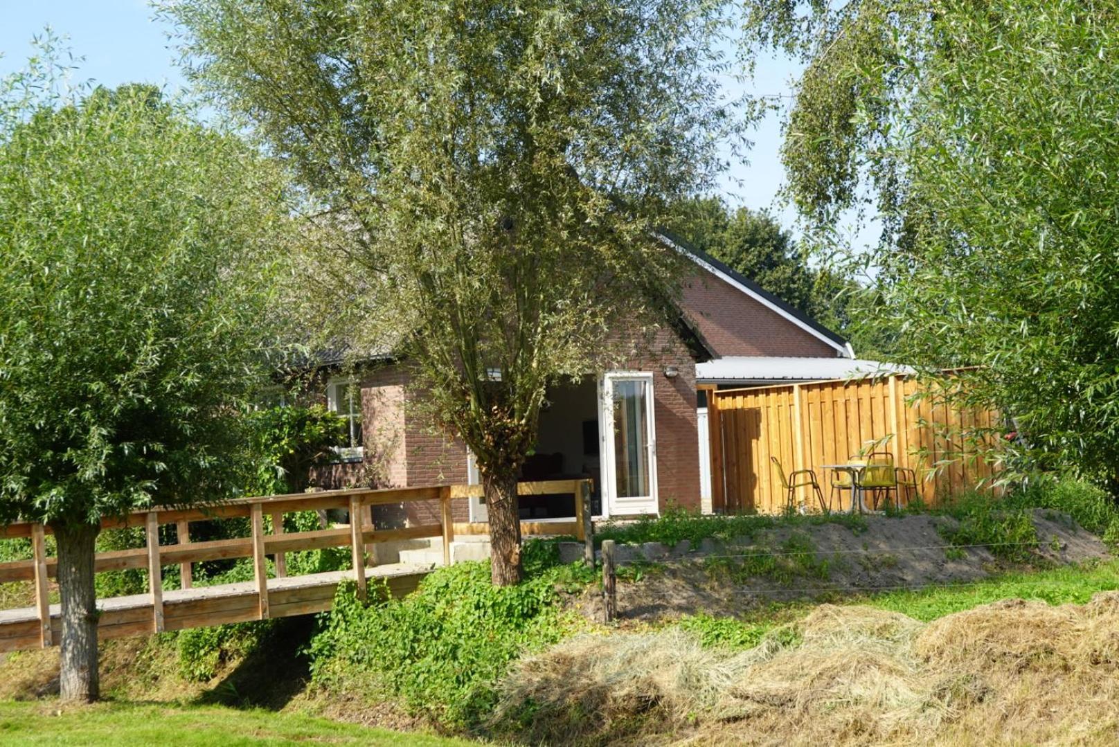 De Knotwilg Villa Loon op Zand Bagian luar foto